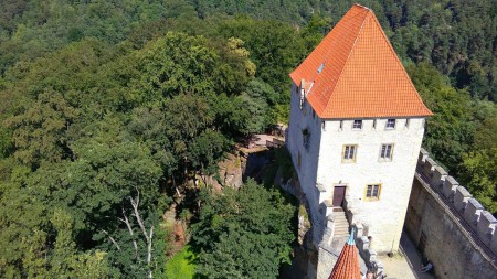 hrad-kokorin-romanticka-hradni-zricenina